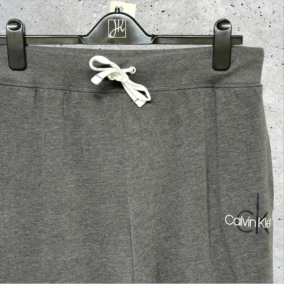195 - CALVIN KLEIN JOGGERS LARGE - Picture 11 of 13